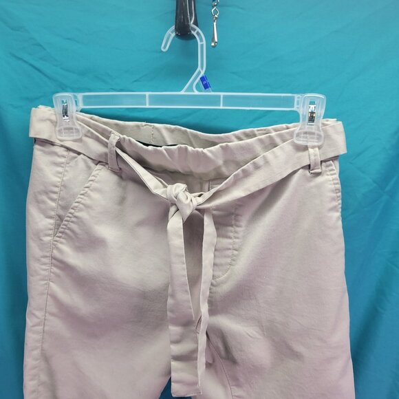 Bevy Womens Khaki Capris With Belt Size 27 Knee Length Casual Style - Picture 3 of 7
